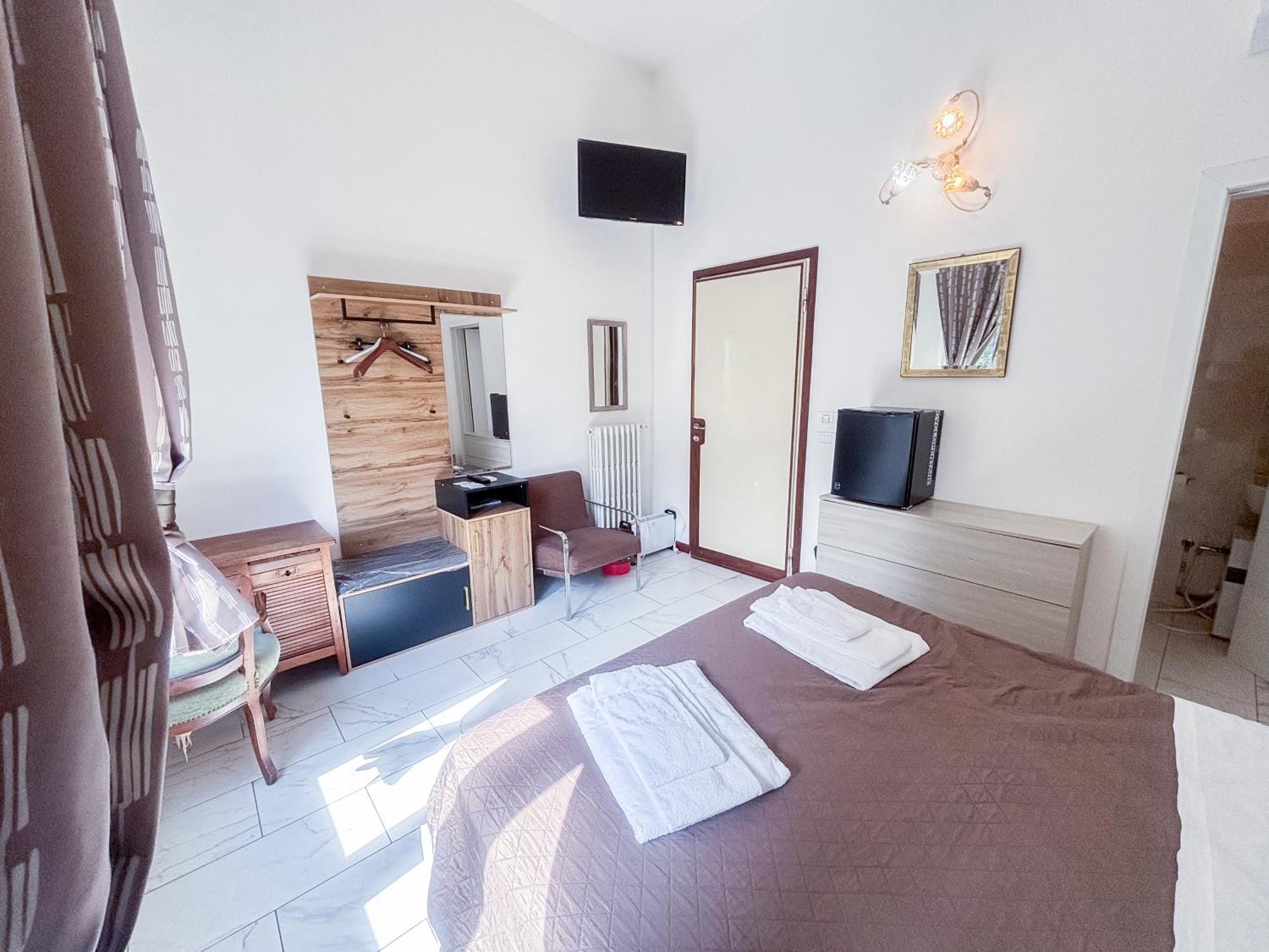 Villa Giove Rooms Prato  Exterior photo